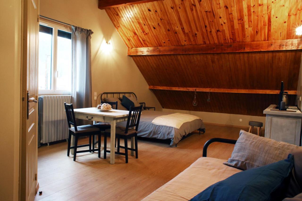 Chambre D'Hotes Des Poisets Crotenay Eksteriør bilde